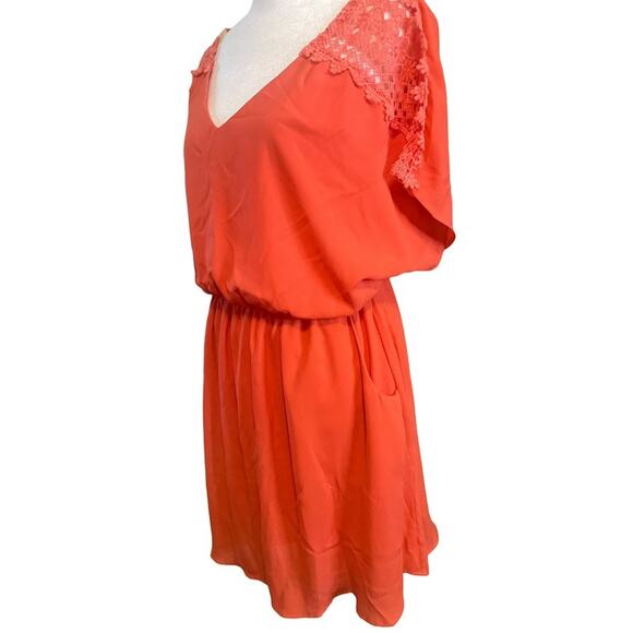 Alya Casual Coral Colored Mini Dress with Lace Detailing Size Medium - Picture 3 of 5